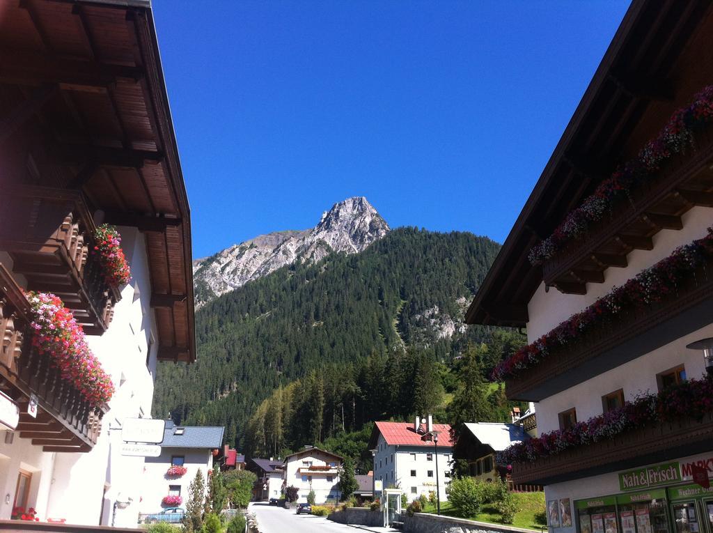 Apartments Alpenrose Flirsch Bagian luar foto