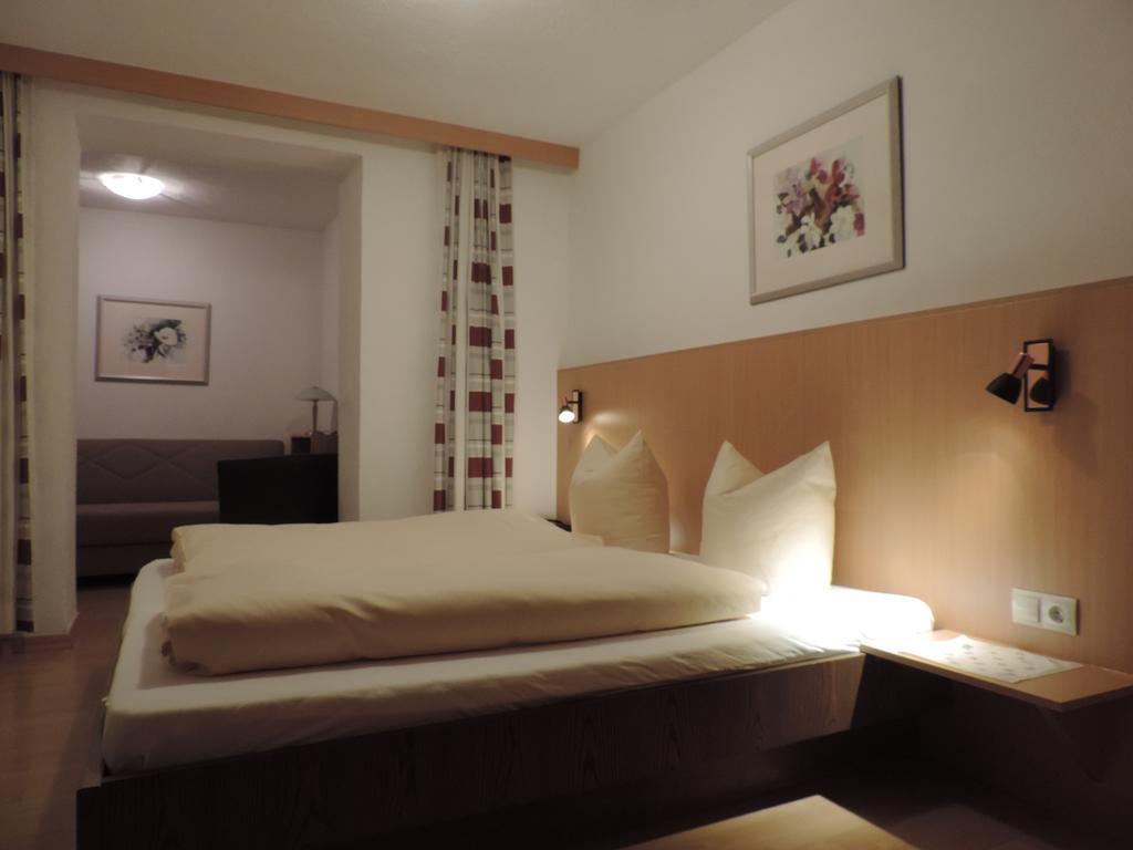 Apartments Alpenrose Flirsch Bagian luar foto